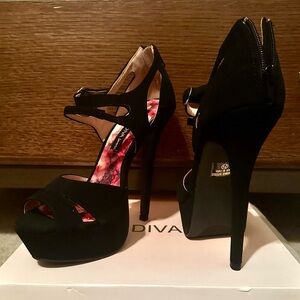 Wild Diva Heels 7.5
